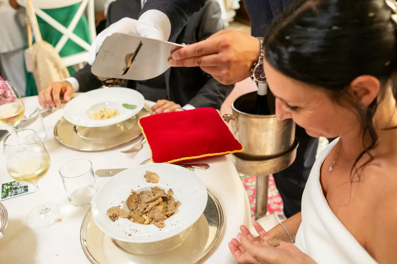 Il Raviolo of Love sotto la Pioggia di Tartufo